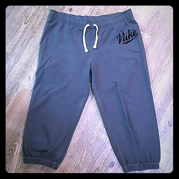 Nike Pants - Nike Capri Jogger